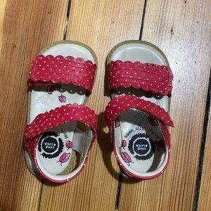 Livie & Luca Sandals Toddlers Sz 6 (old sizing)